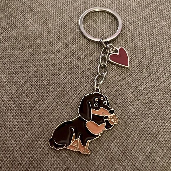 Dachshund Dog Heart Keychain - Picture 1 of 4